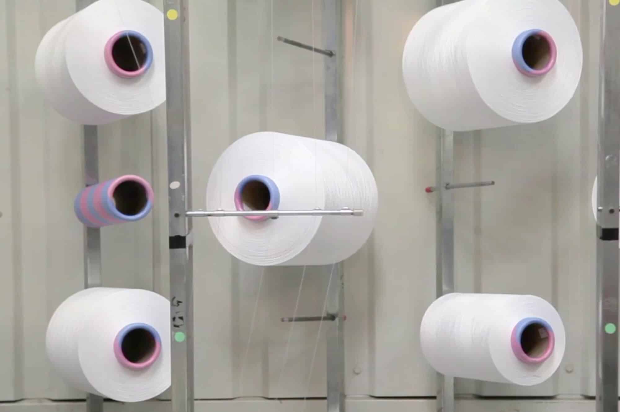 Quelles sont les principales différences entre un maillot Zéro et un maillot NBA ? 2 Utlisation de matière recyclée article pourquoi acheter un maillot Zéro plûtot qu'un maillot NBA